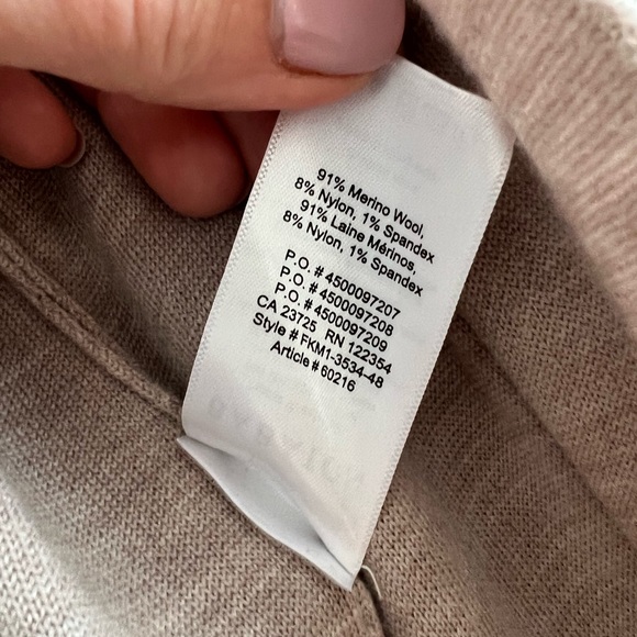 Babaton Kirby sweater size XS in dusty pink - Picture 13 of 16